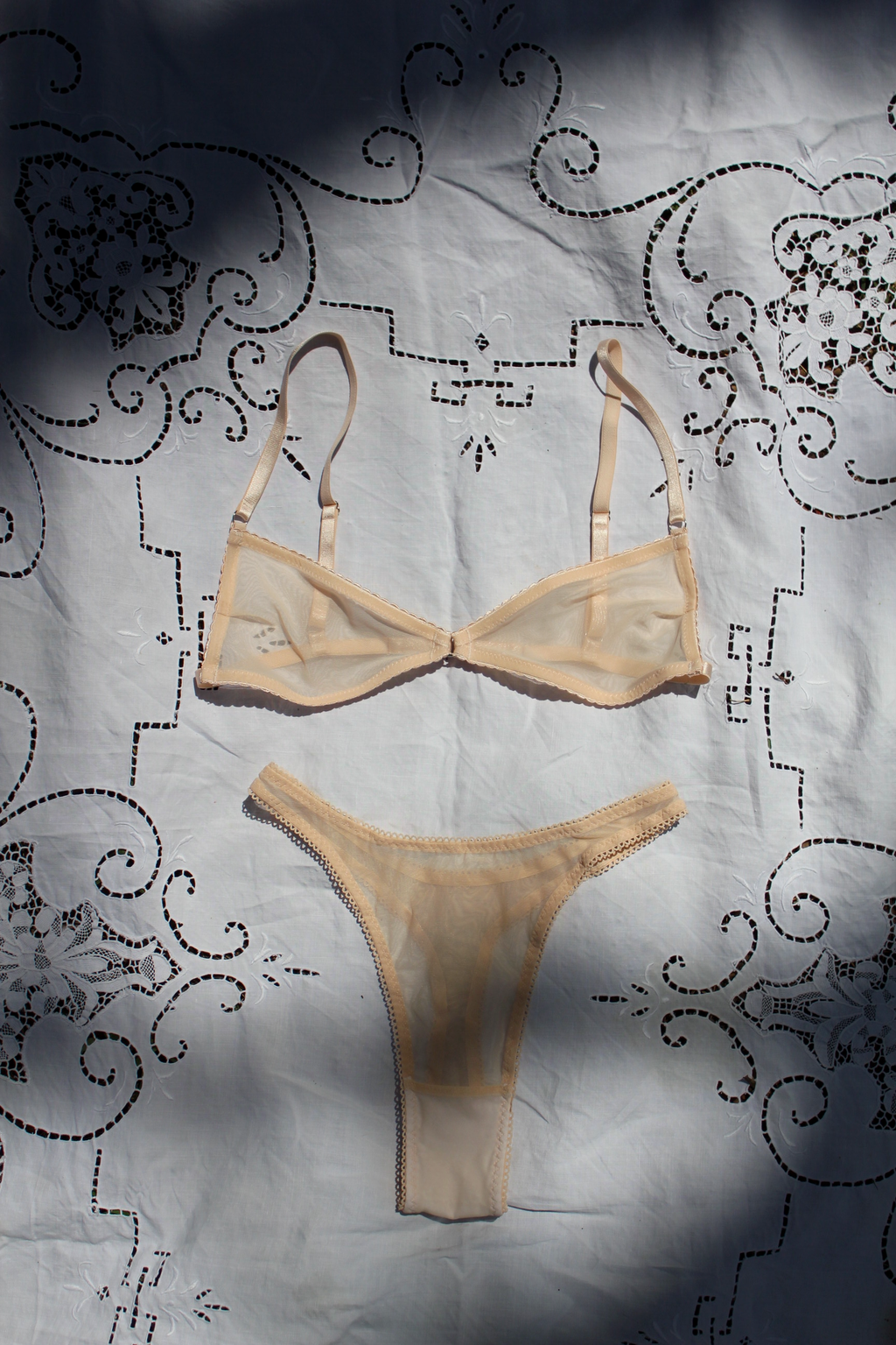 Bow Garter Belt - Sand