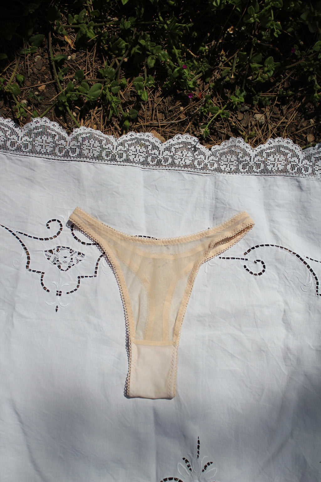 Bow Garter Belt - Sand