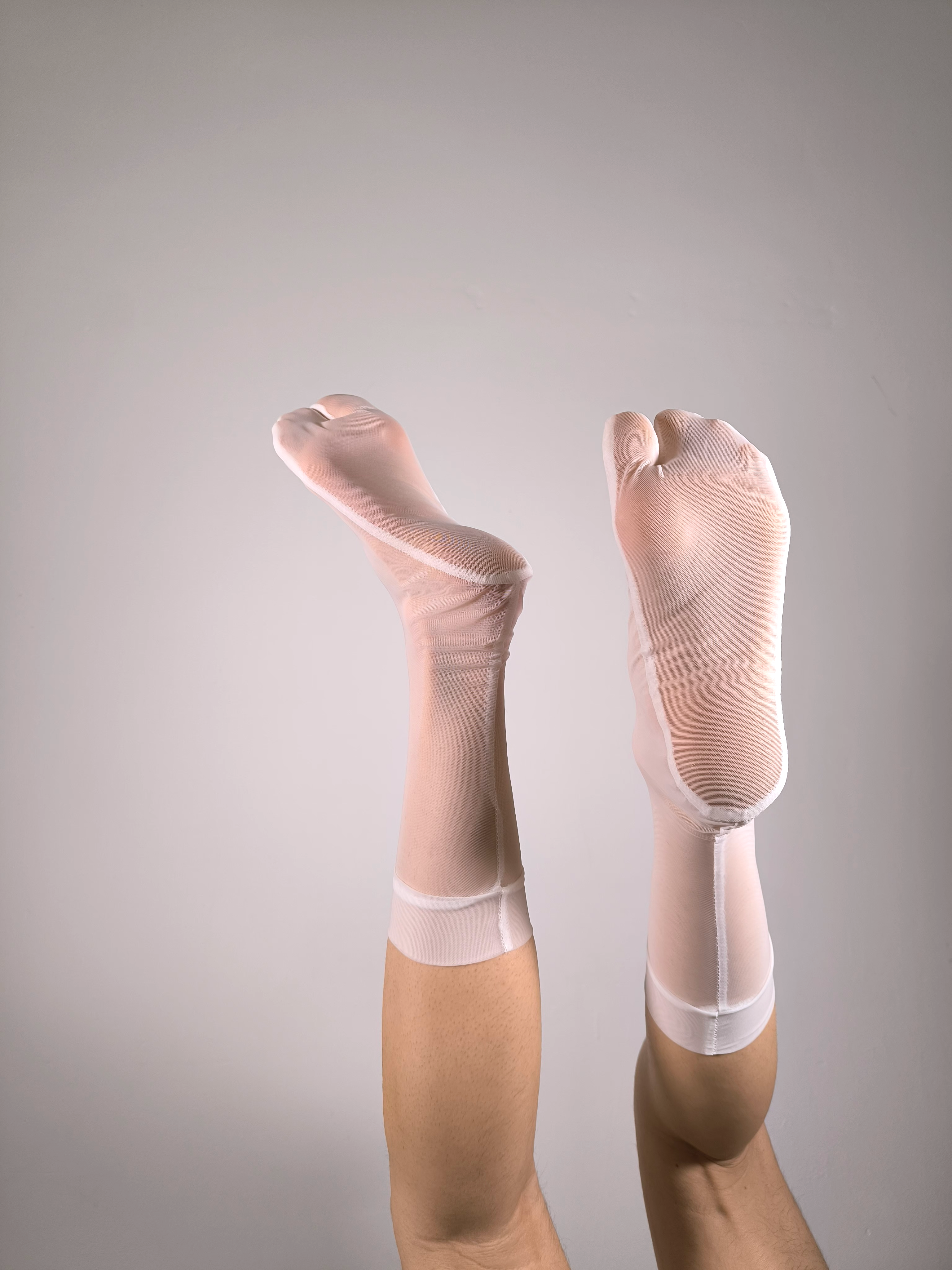 Mesh Tabi socks